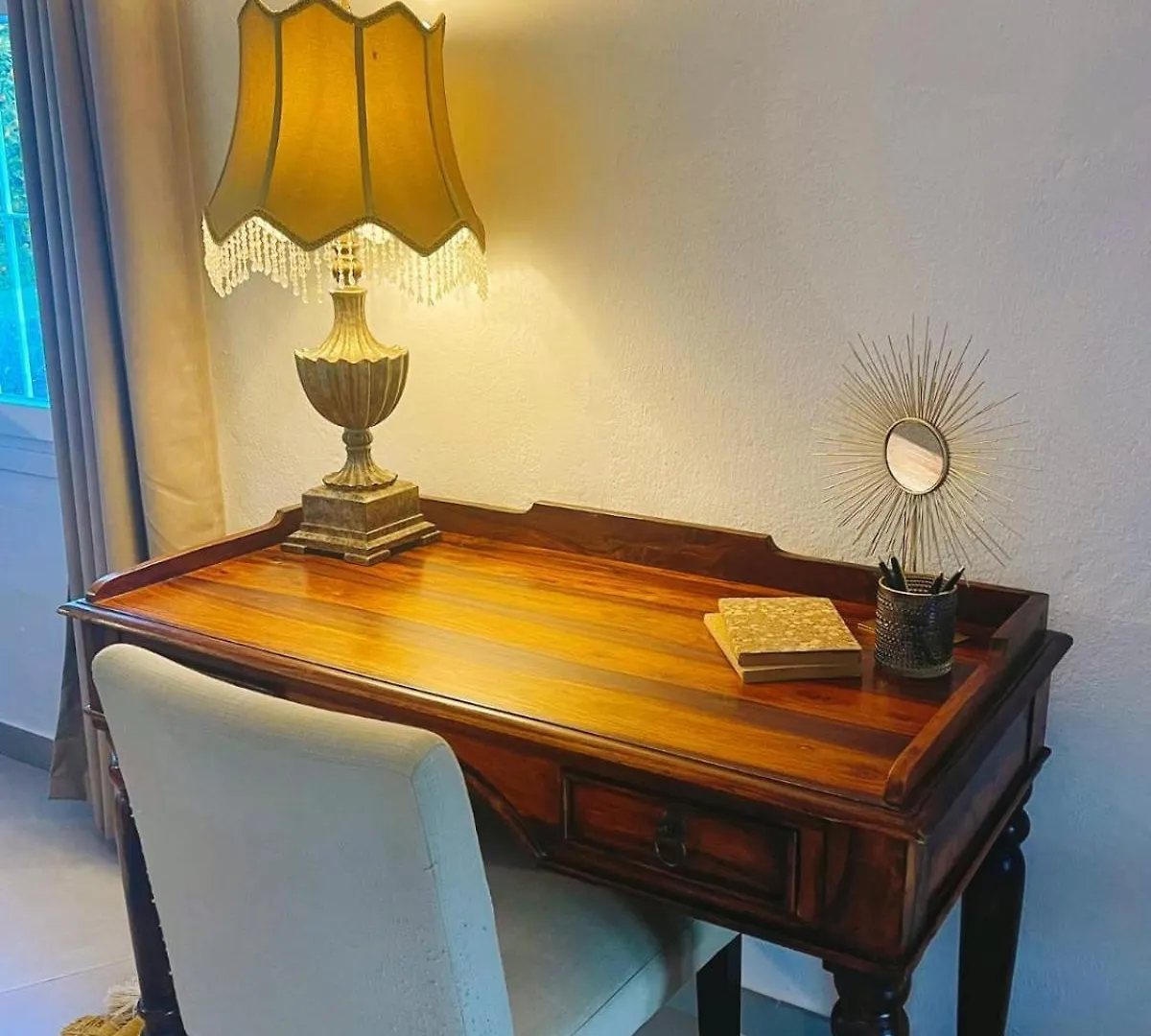 Casa Luna Tolox